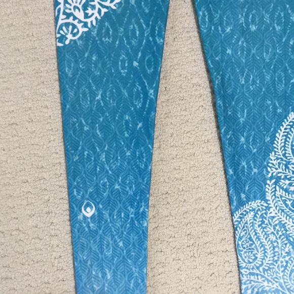 Inner Fire Yoga Workout Leggings Made in Vancouver Canada Like New Size 4 XS - Picture 6 of 6